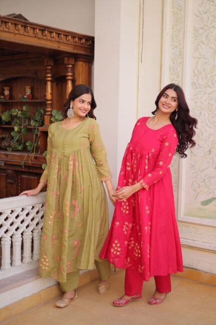 *PREMIUM READYMADE KURTI WITH PANT*